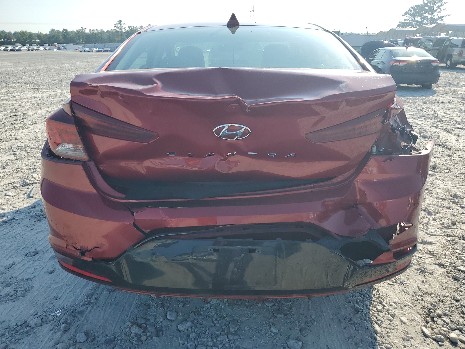 KMHD84LFXKU738056 2019 Hyundai Elantra Sel