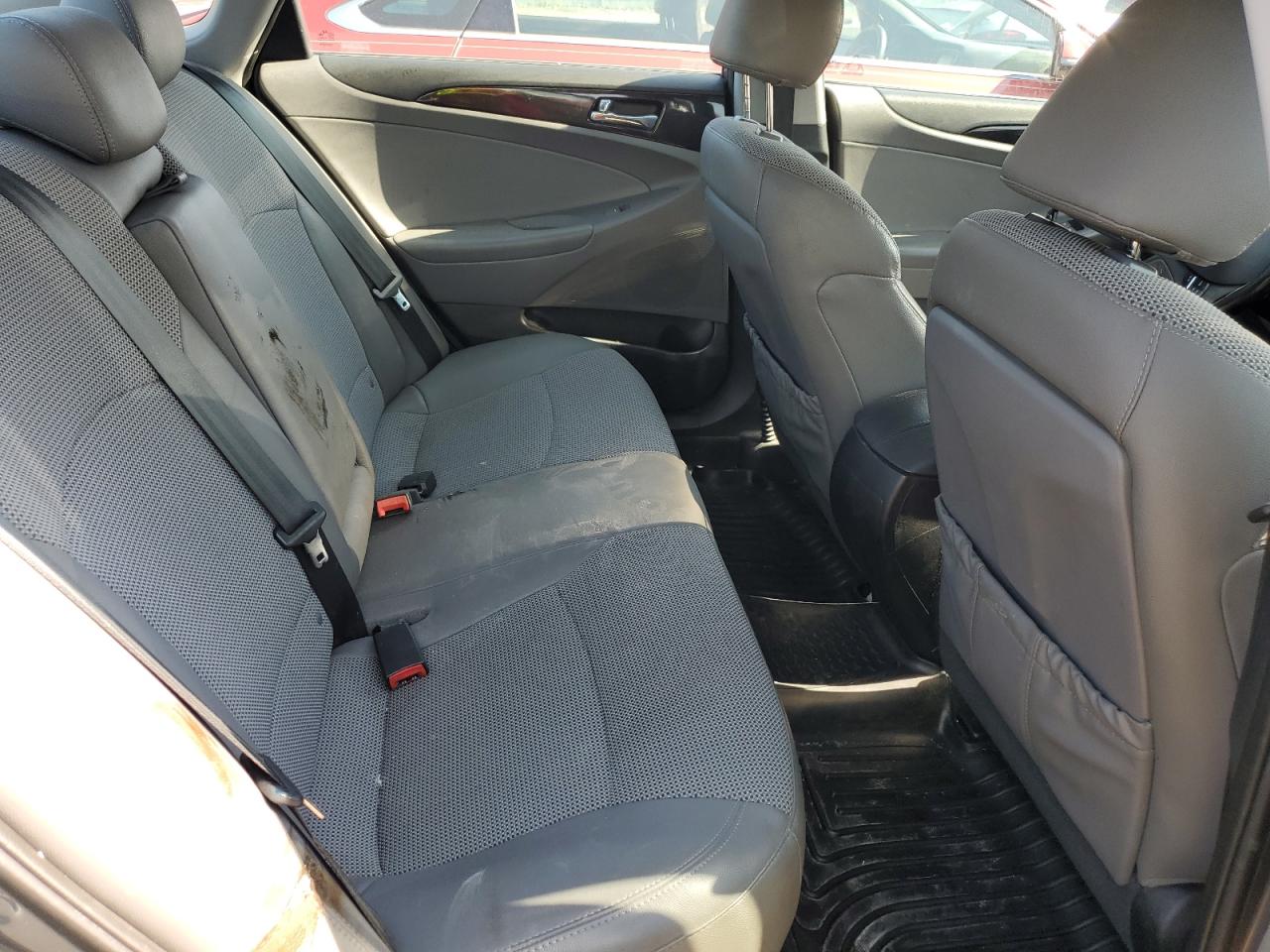 2014 Hyundai Sonata Se VIN: 5NPEC4AB2EH852767 Lot: 63120404