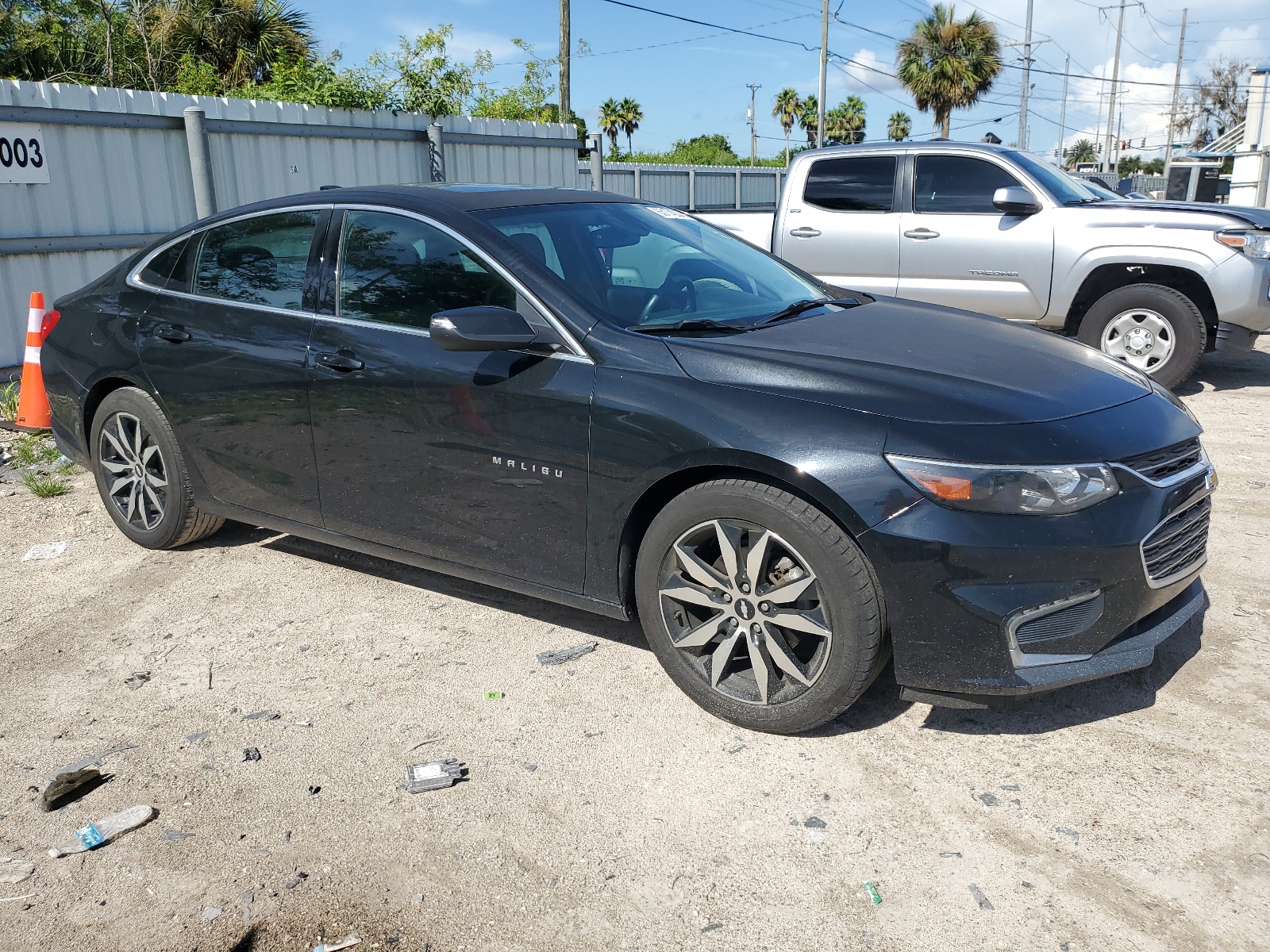 2017 Chevrolet Malibu Lt vin: 1G1ZE5ST3HF180315