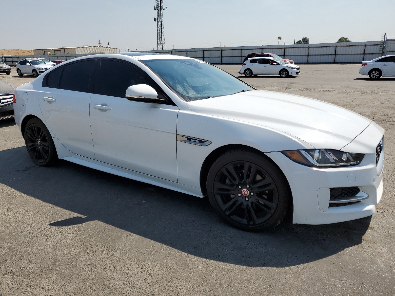 2017 Jaguar Xe R - Sport vin: SAJAF4BN3HA951156