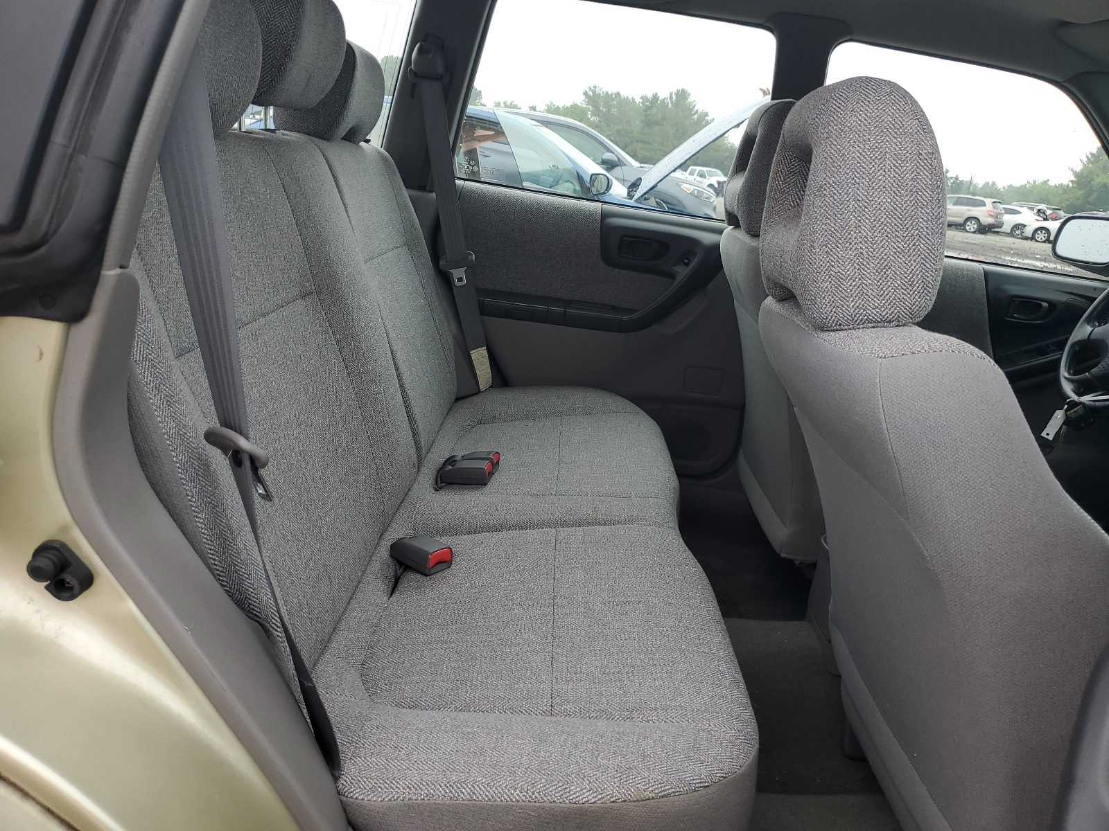 JF1SF63531H762443 2001 Subaru Forester L