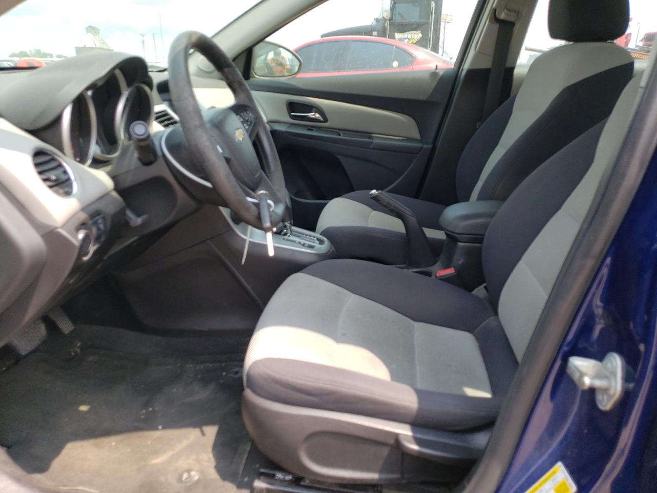 2013 Chevrolet Cruze - Image 7