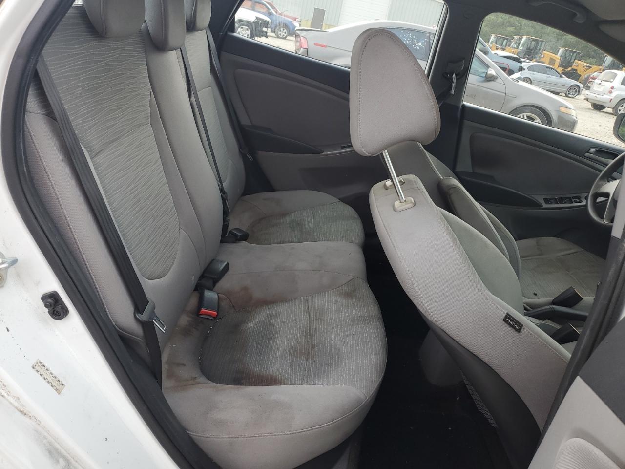 2015 Hyundai Accent Gls VIN: KMHCT4AE7FU861744 Lot: 60972734