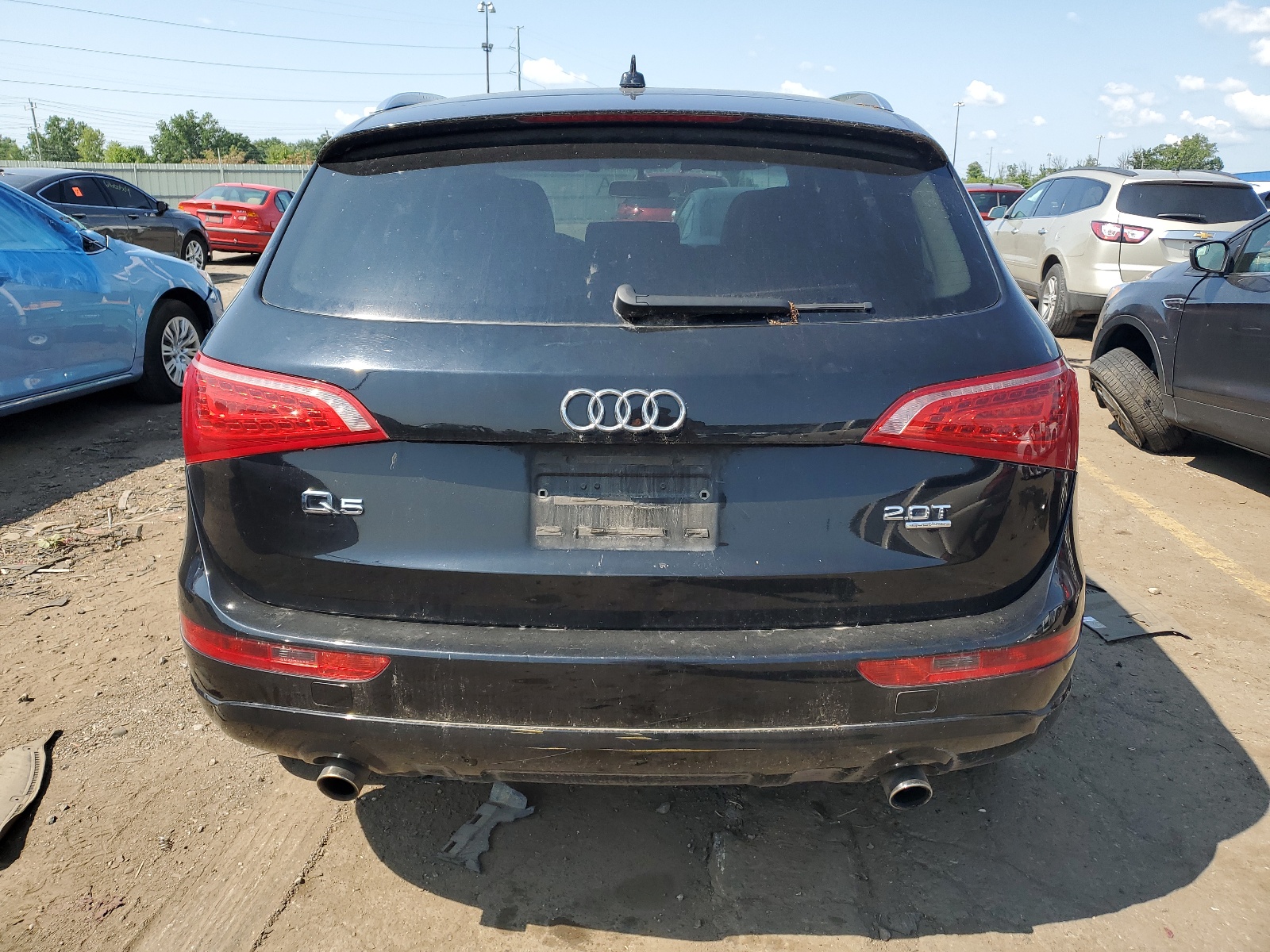 WA1CFAFP3BA067365 2011 Audi Q5 Premium