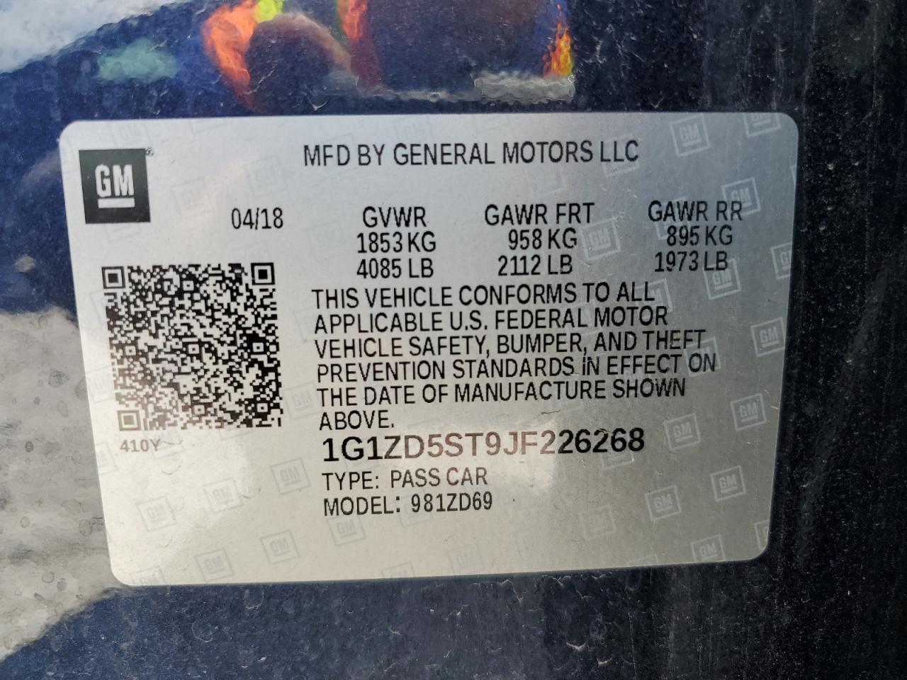 1G1ZD5ST9JF226268 2018 Chevrolet Malibu Lt