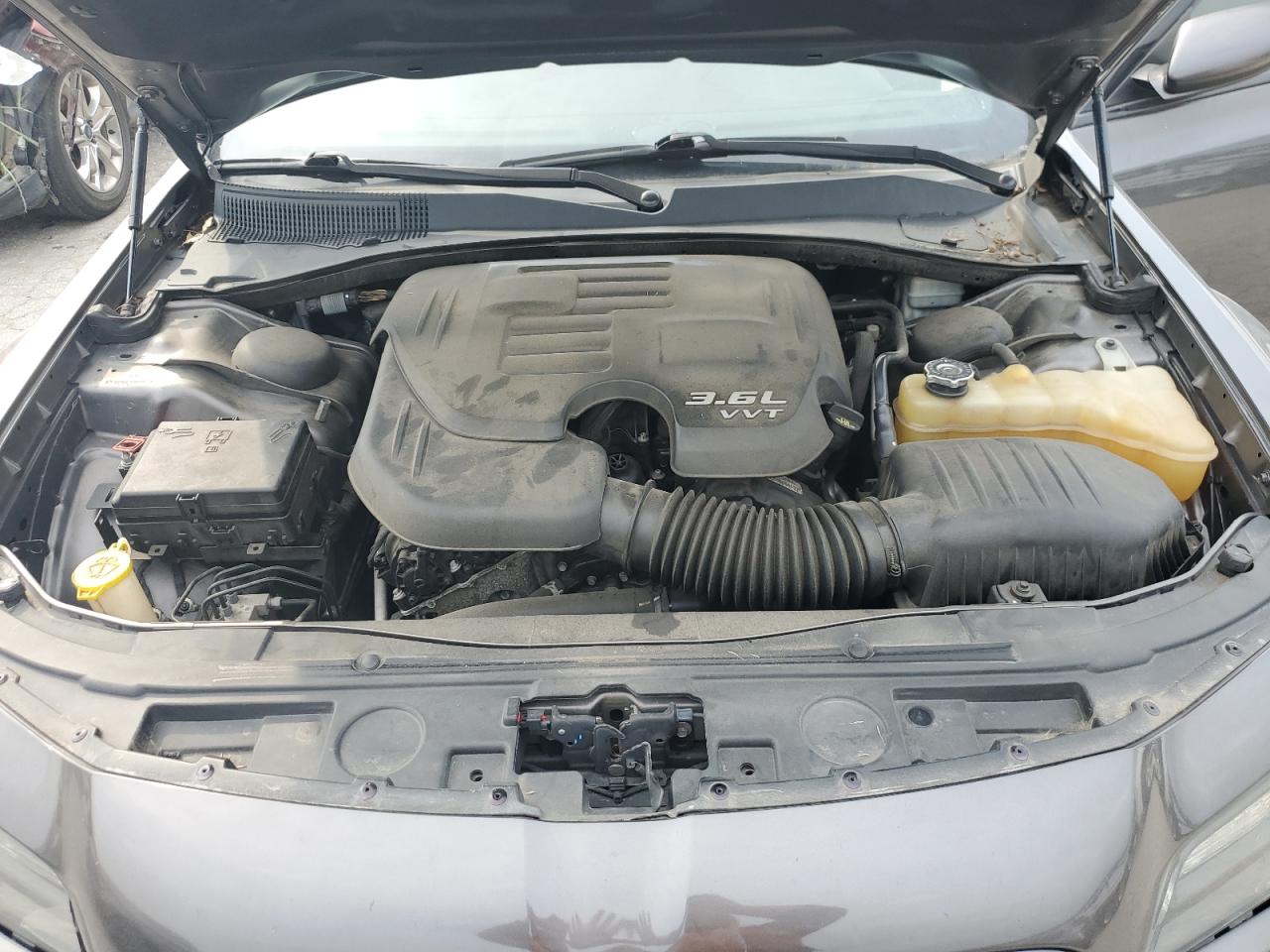 2015 Chrysler 300 S VIN: 2C3CCAGG2FH899823 Lot: 62313764