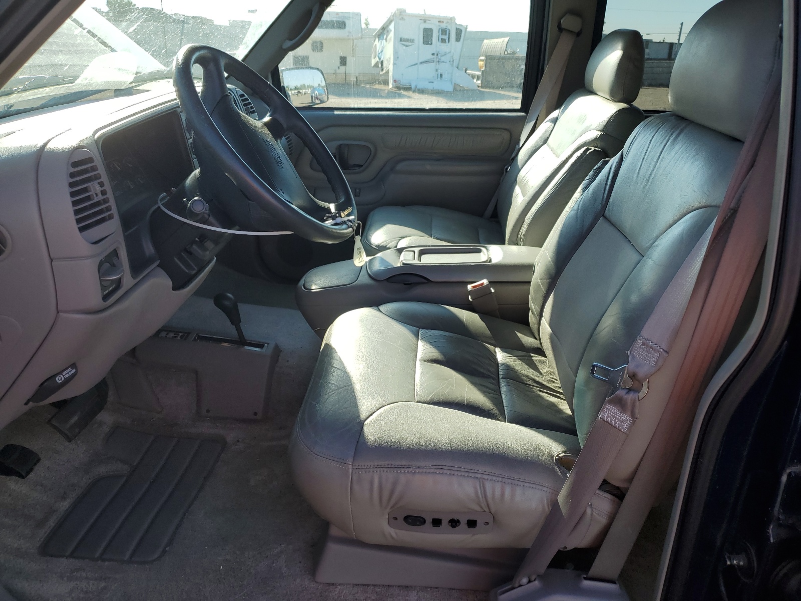 1GKGK26N1SJ768157 1995 GMC Suburban K2500