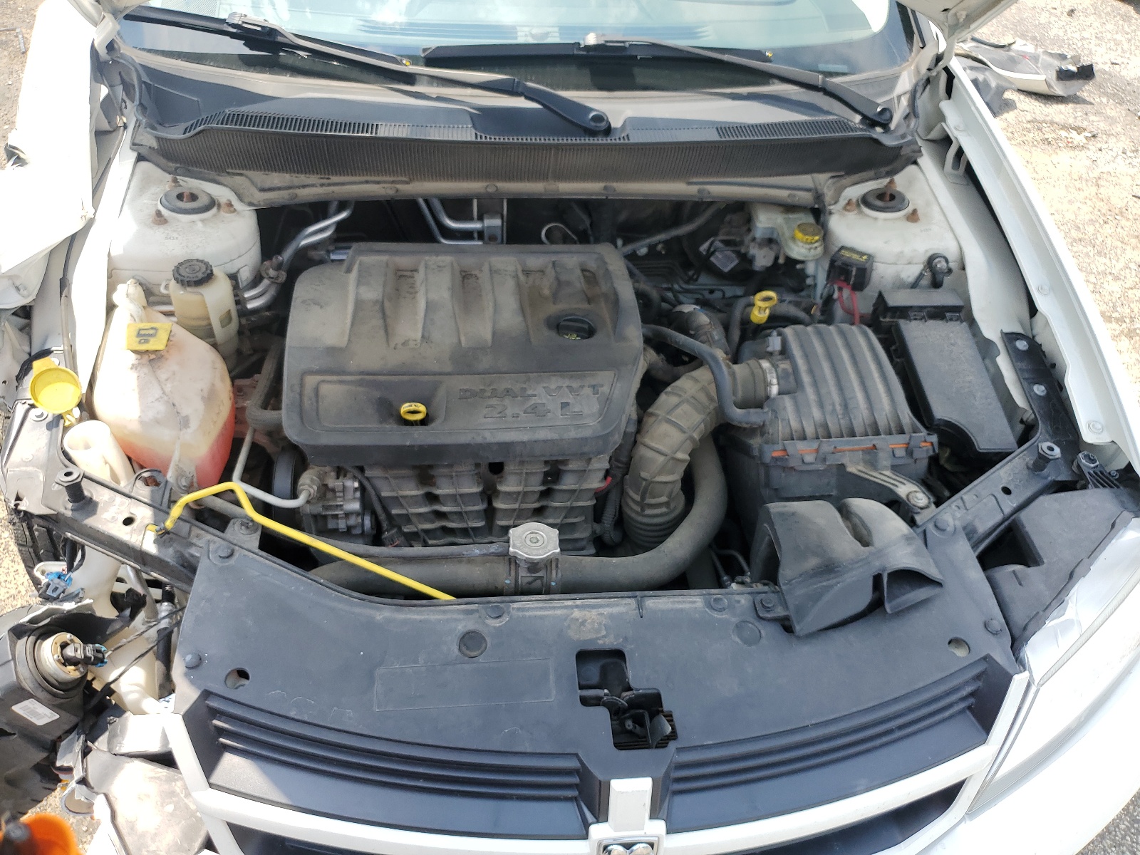 1B3CC4FB6AN186122 2010 Dodge Avenger Sxt