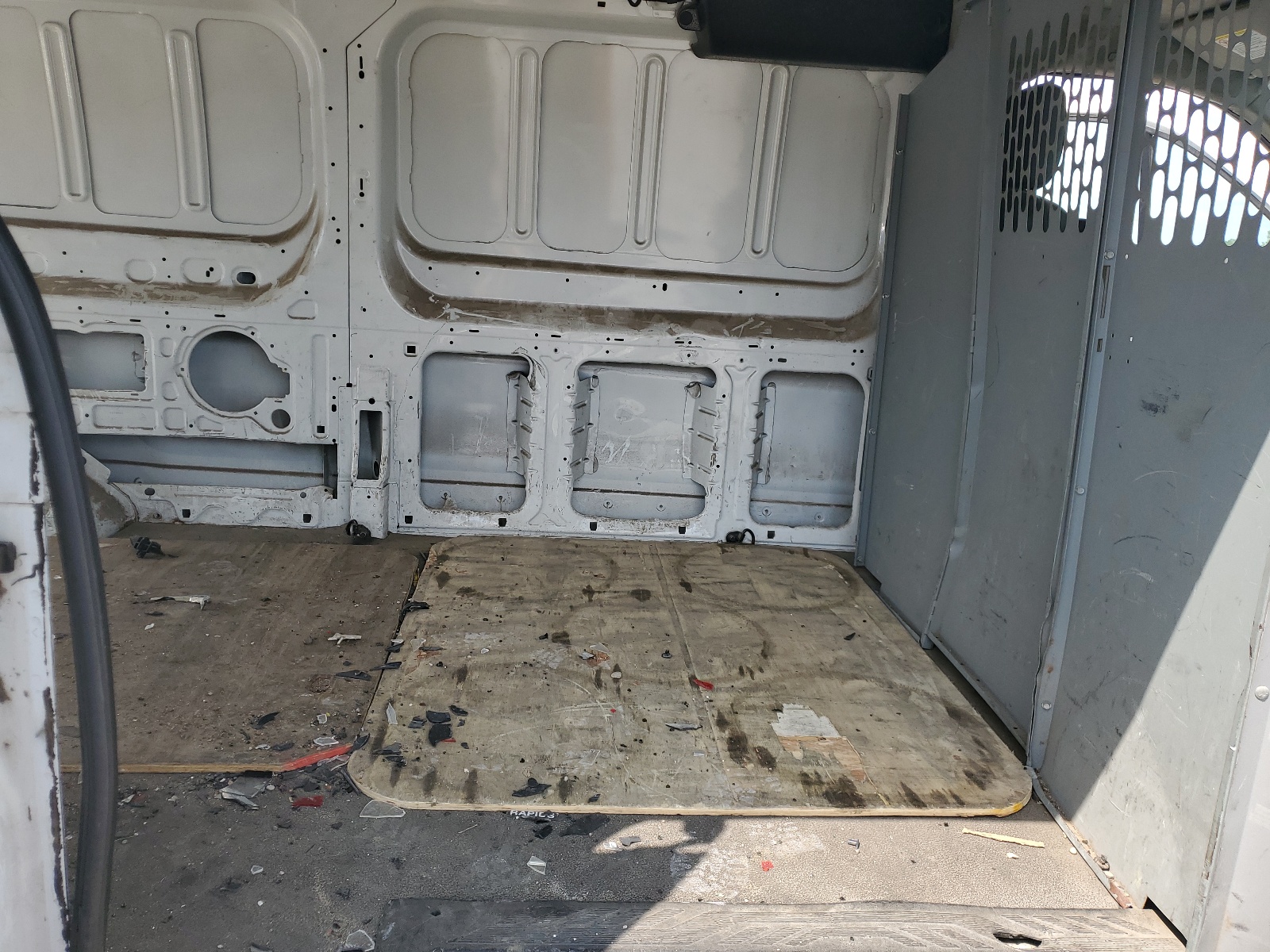 1FTYE2YM0HKA30364 2017 Ford Transit T-150