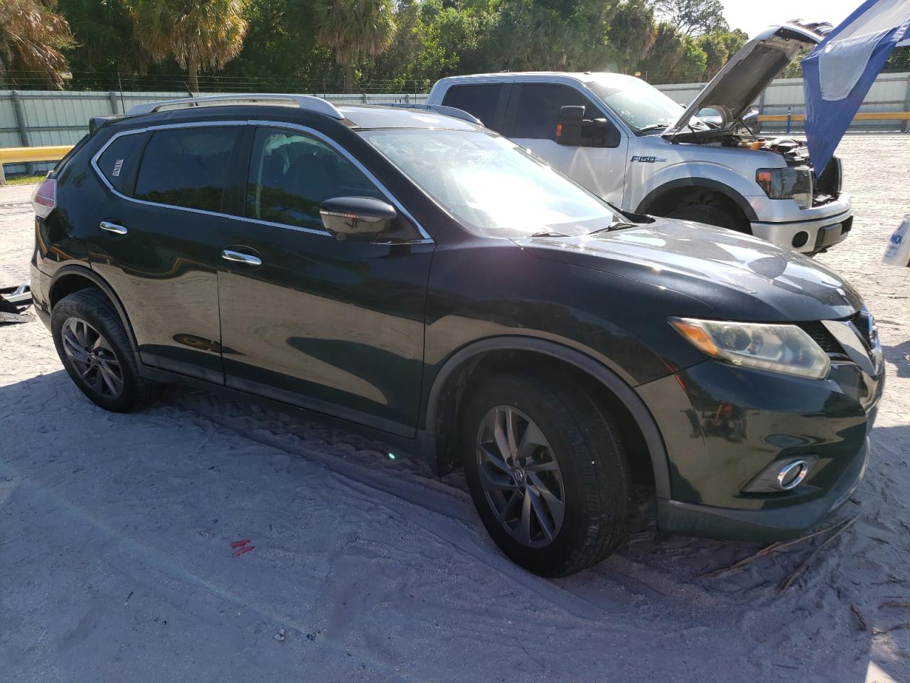 2016 Nissan Rogue - Image 4