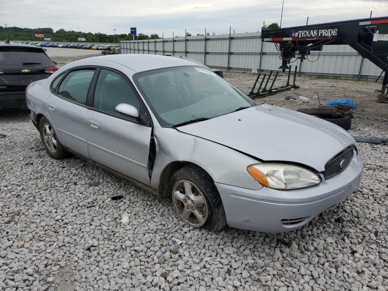 1FAFP53U04A135759 2004 Ford Taurus Se