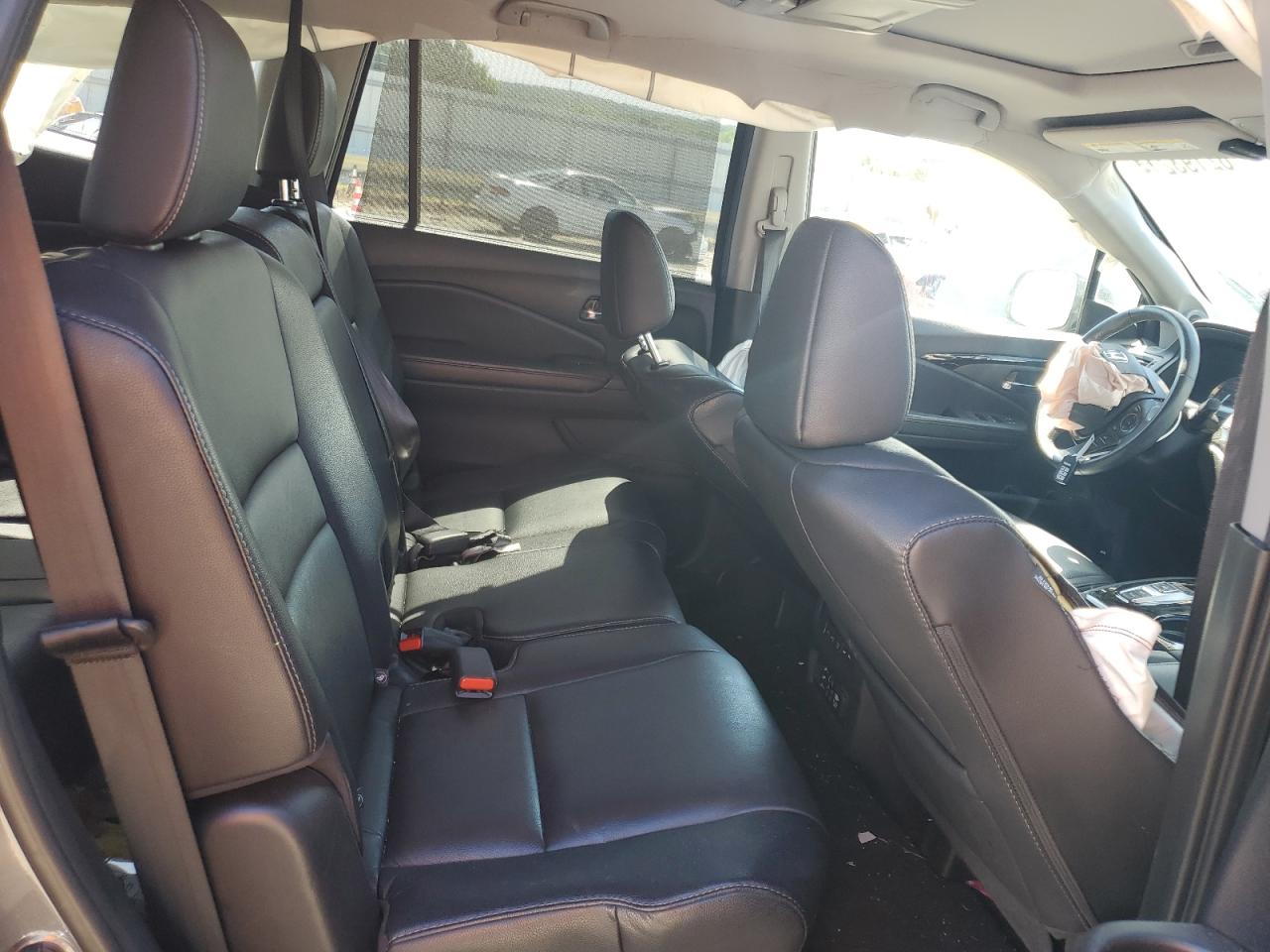 2017 Honda Pilot Touring VIN: 5FNYF5H97HB008286 Lot: 62193214