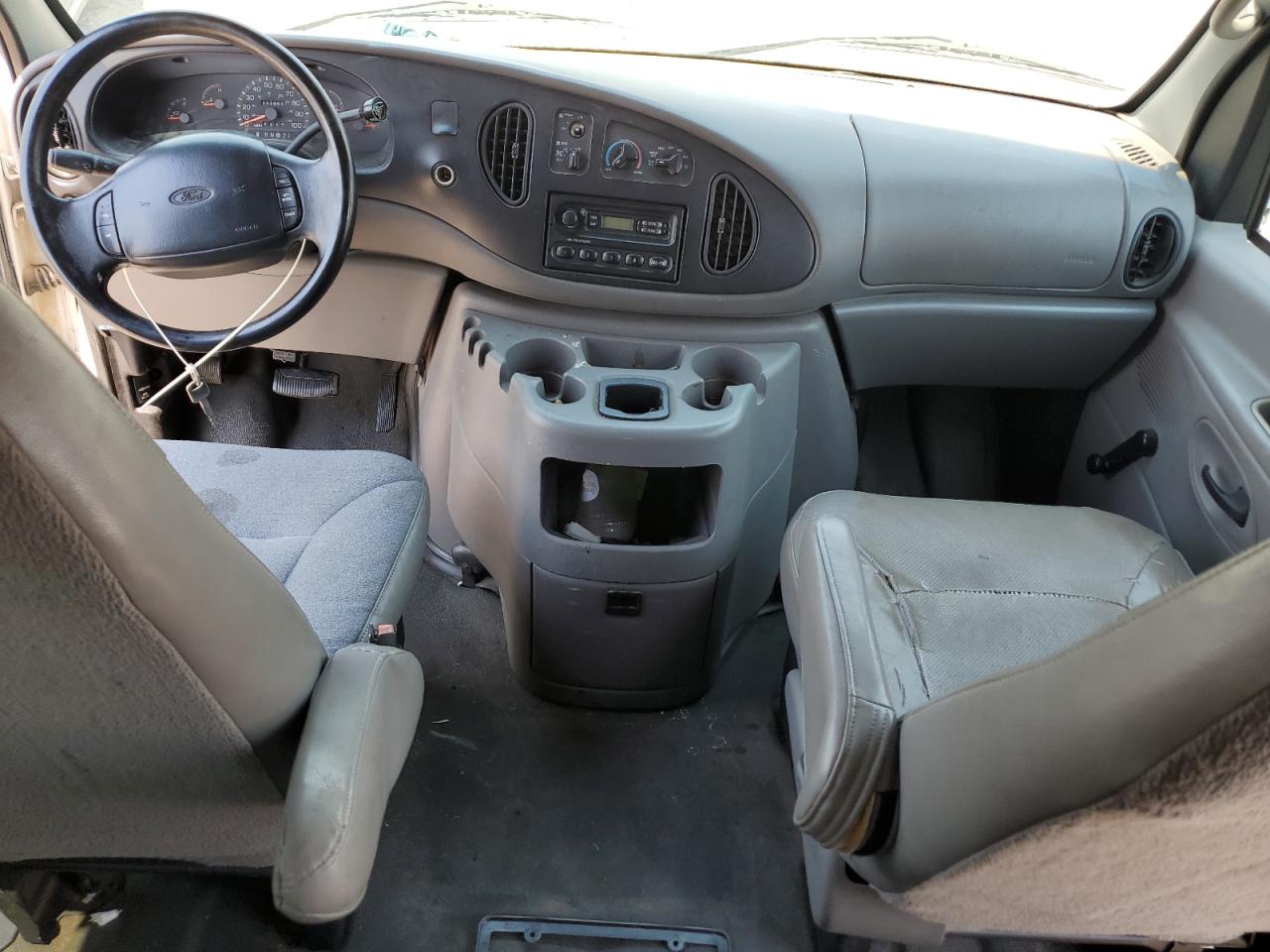 2001 Ford Econoline E350 Super Duty Wagon VIN: 1FBSS31LX1HA02780 Lot: 62869094