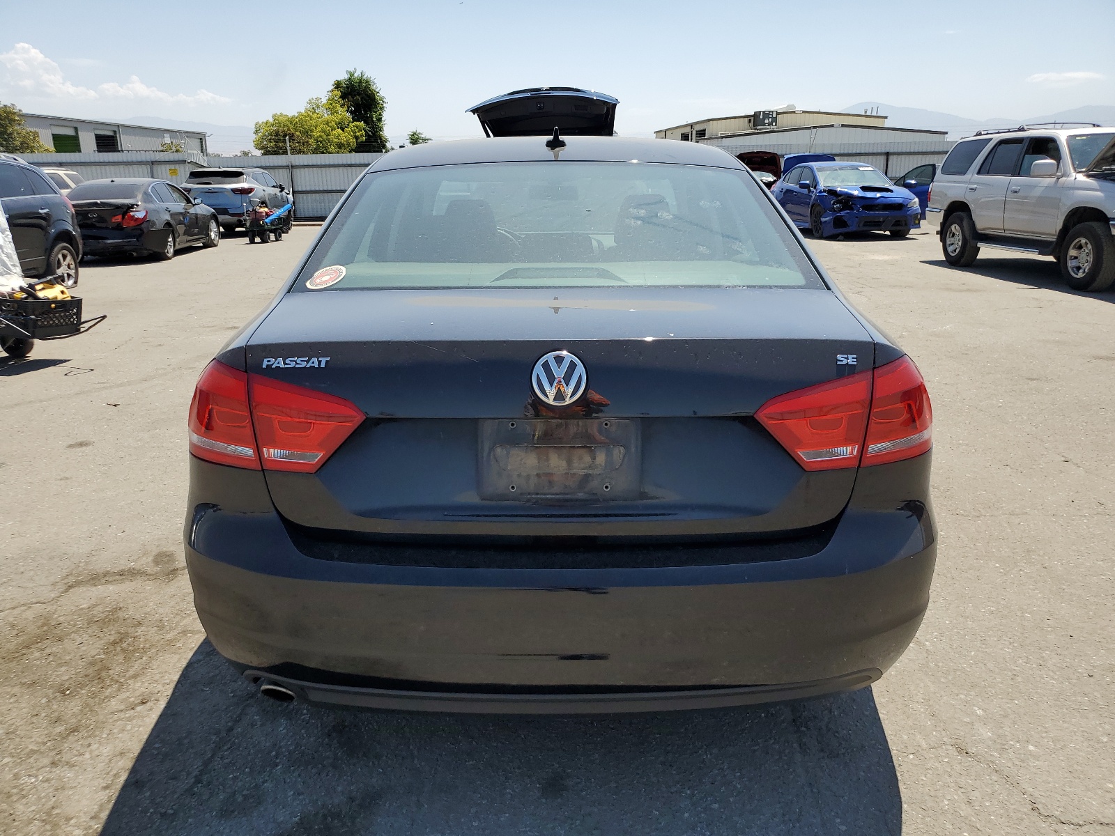 1VWBP7A39CC106727 2012 Volkswagen Passat Se