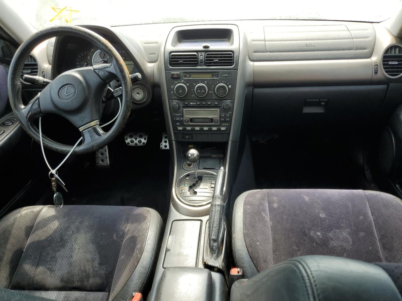 2001 Lexus Is 300 VIN: JTHBD182010027689 Lot: 61180374