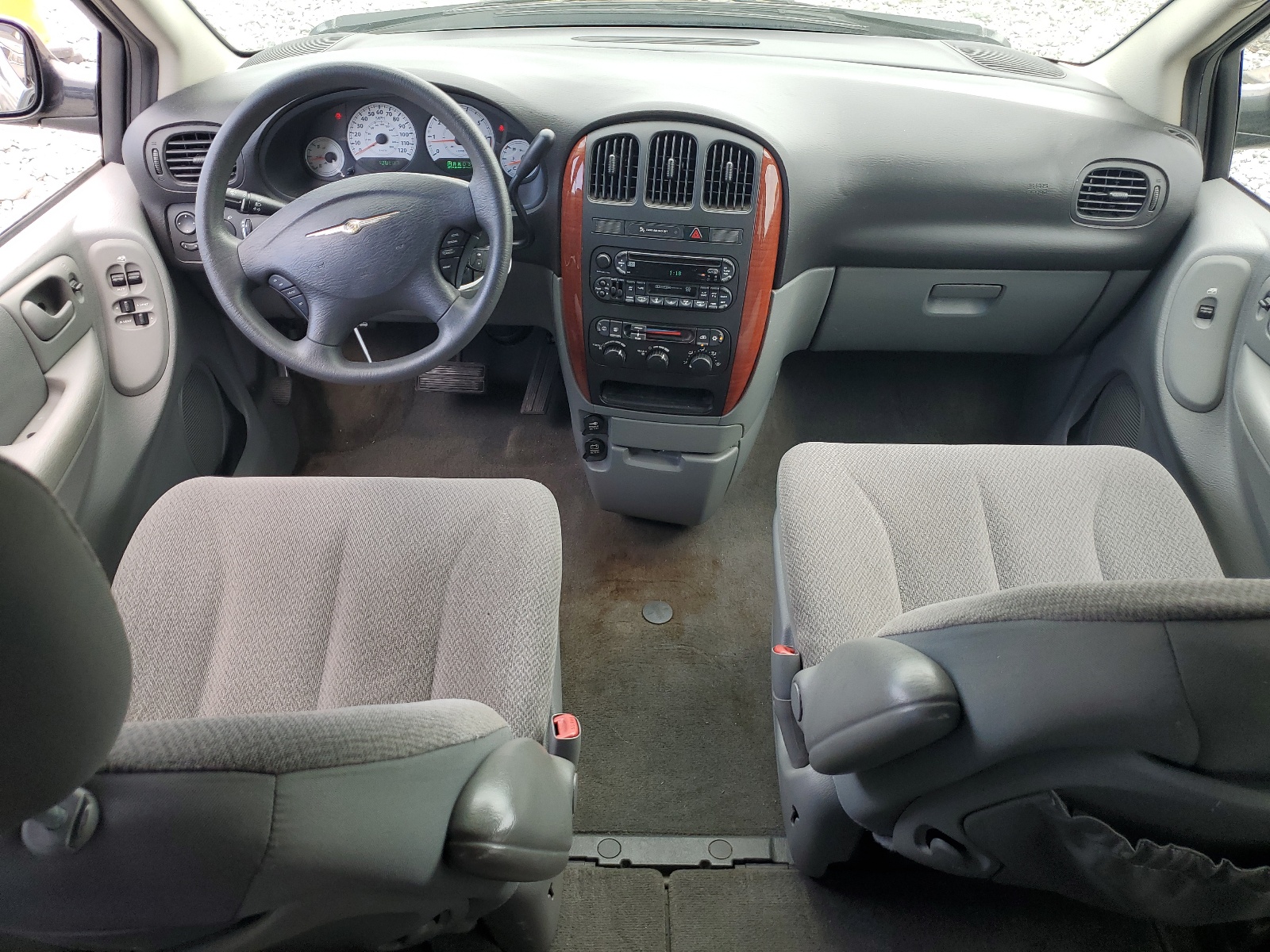 1A4GP44R96B752684 2006 Chrysler Town & Country Lx