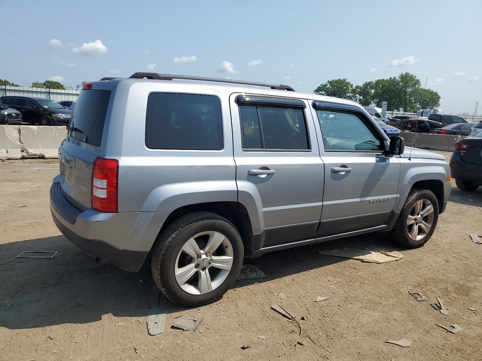 2017 Jeep Patriot Latitude vin: 1C4NJPFB0HD183652