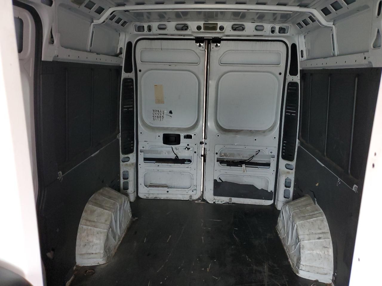 2018 Ram Promaster 1500 1500 High VIN: 3C6TRVBG6JE155940 Lot: 64872884