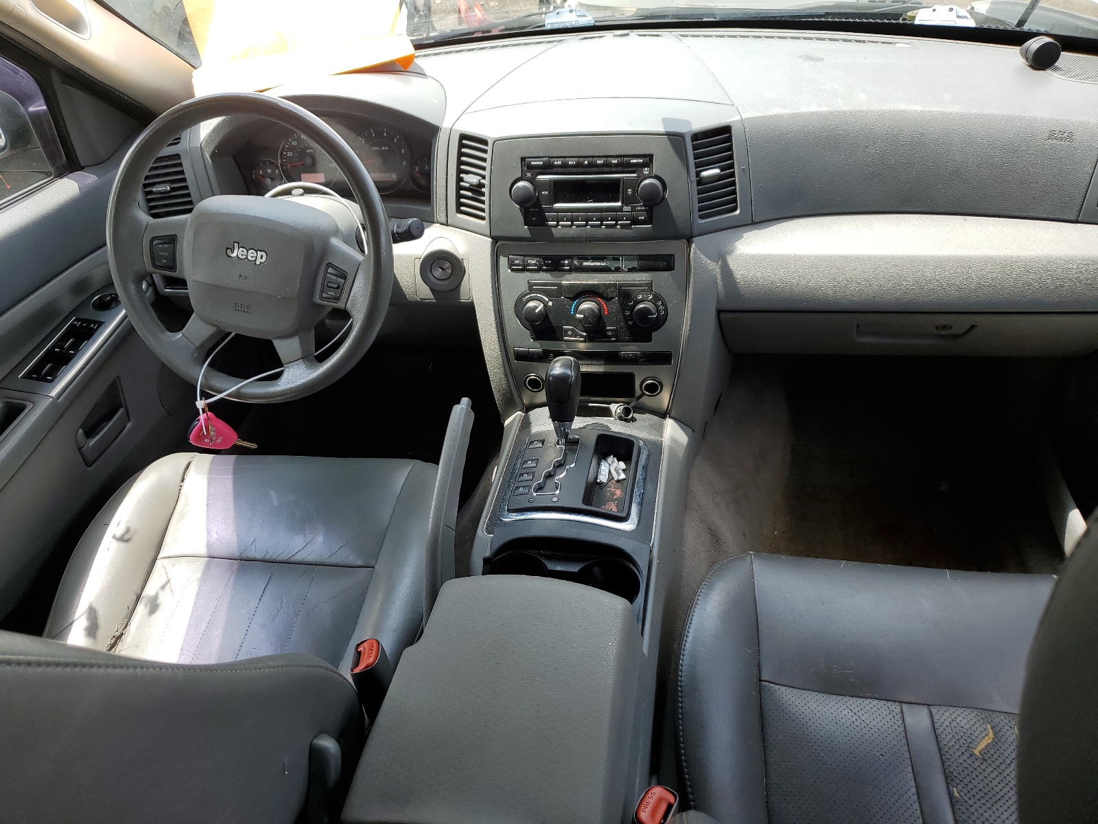 1J4GR48K45C708656 2005 Jeep Grand Cherokee Laredo