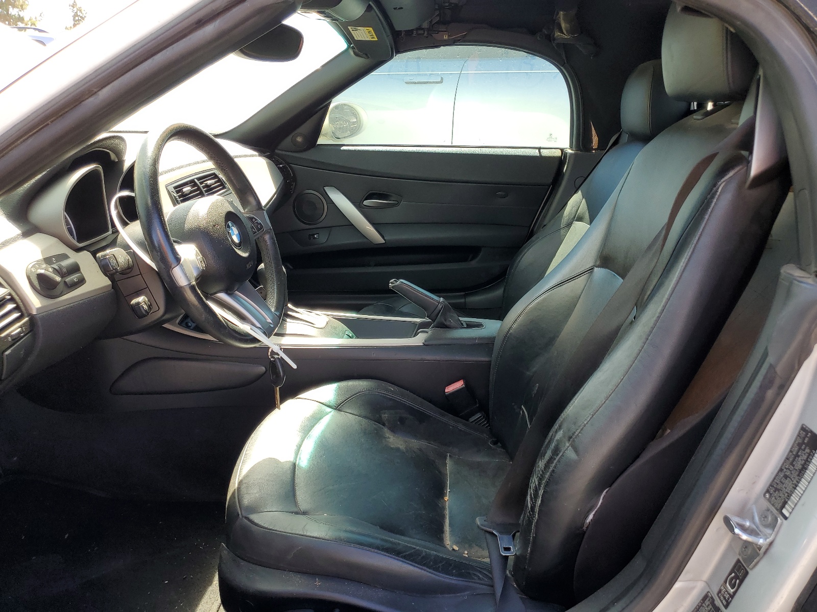 4USBT33505LS53974 2005 BMW Z4 2.5