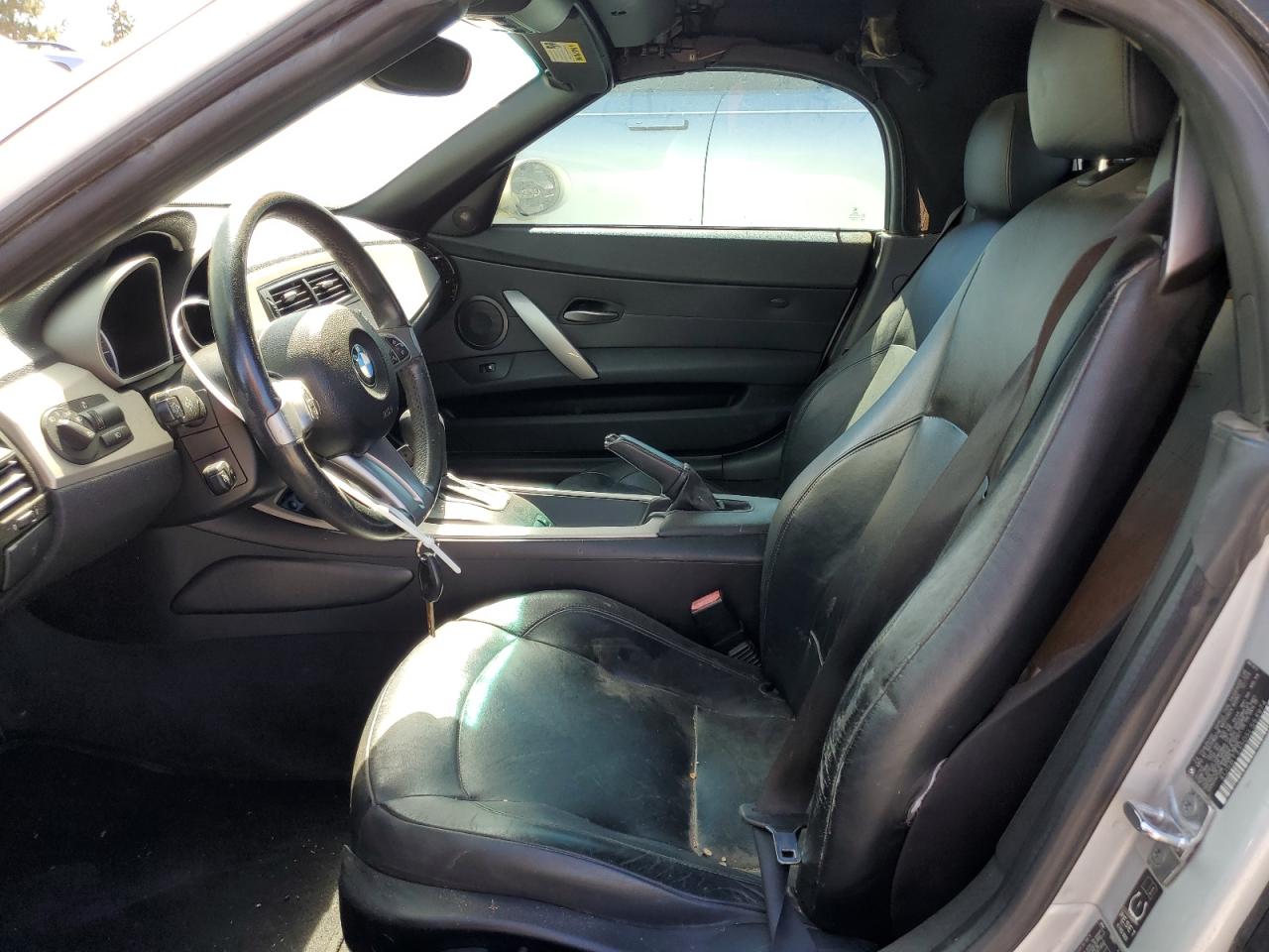 2005 BMW Z4 2.5 VIN: 4USBT33505LS53974 Lot: 65281644