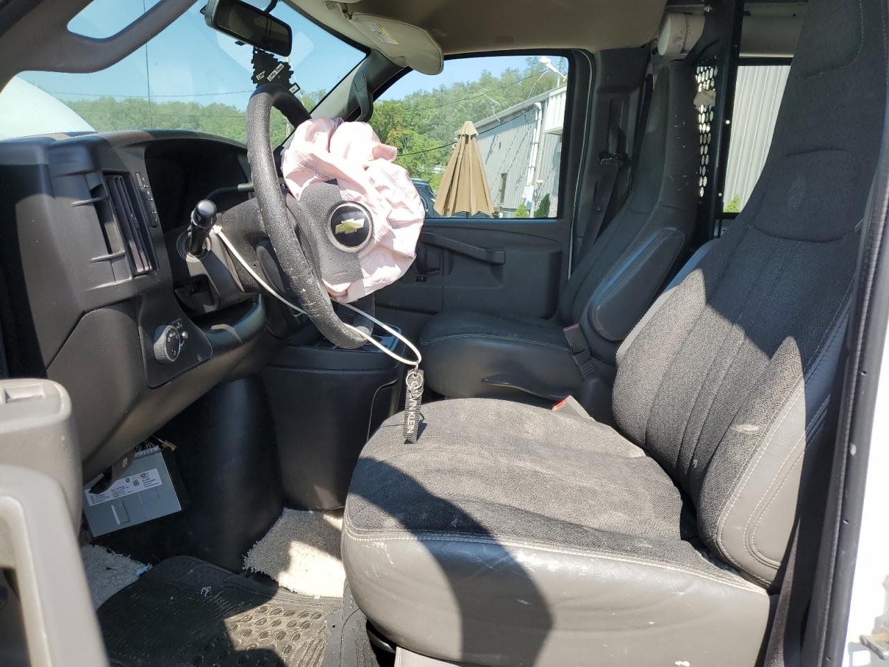 2020 Chevrolet Express G2500 VIN: 1GCWGAFG7L1181385 Lot: 64028674