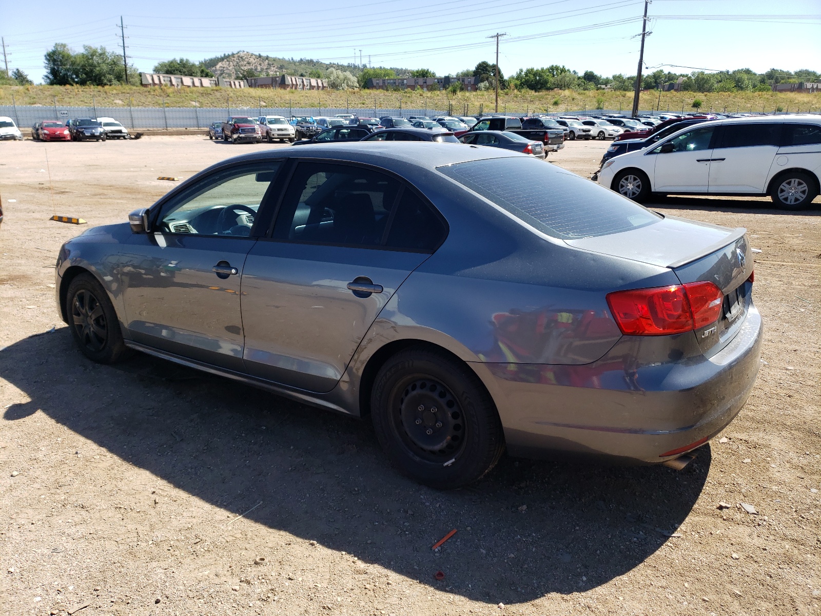 2014 Volkswagen Jetta Base vin: 3VW2K7AJ7EM255409