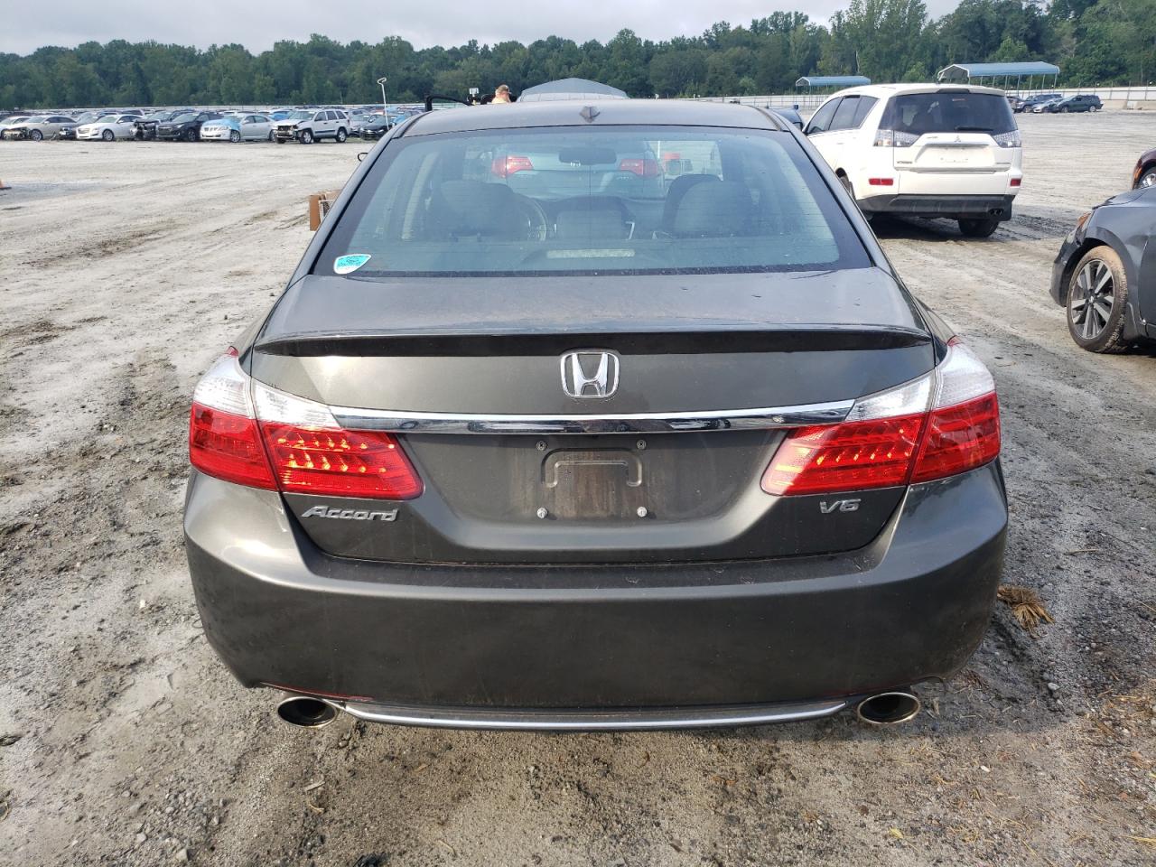 2013 Honda Accord Exl VIN: 1HGCR3F87DA011080 Lot: 65332824