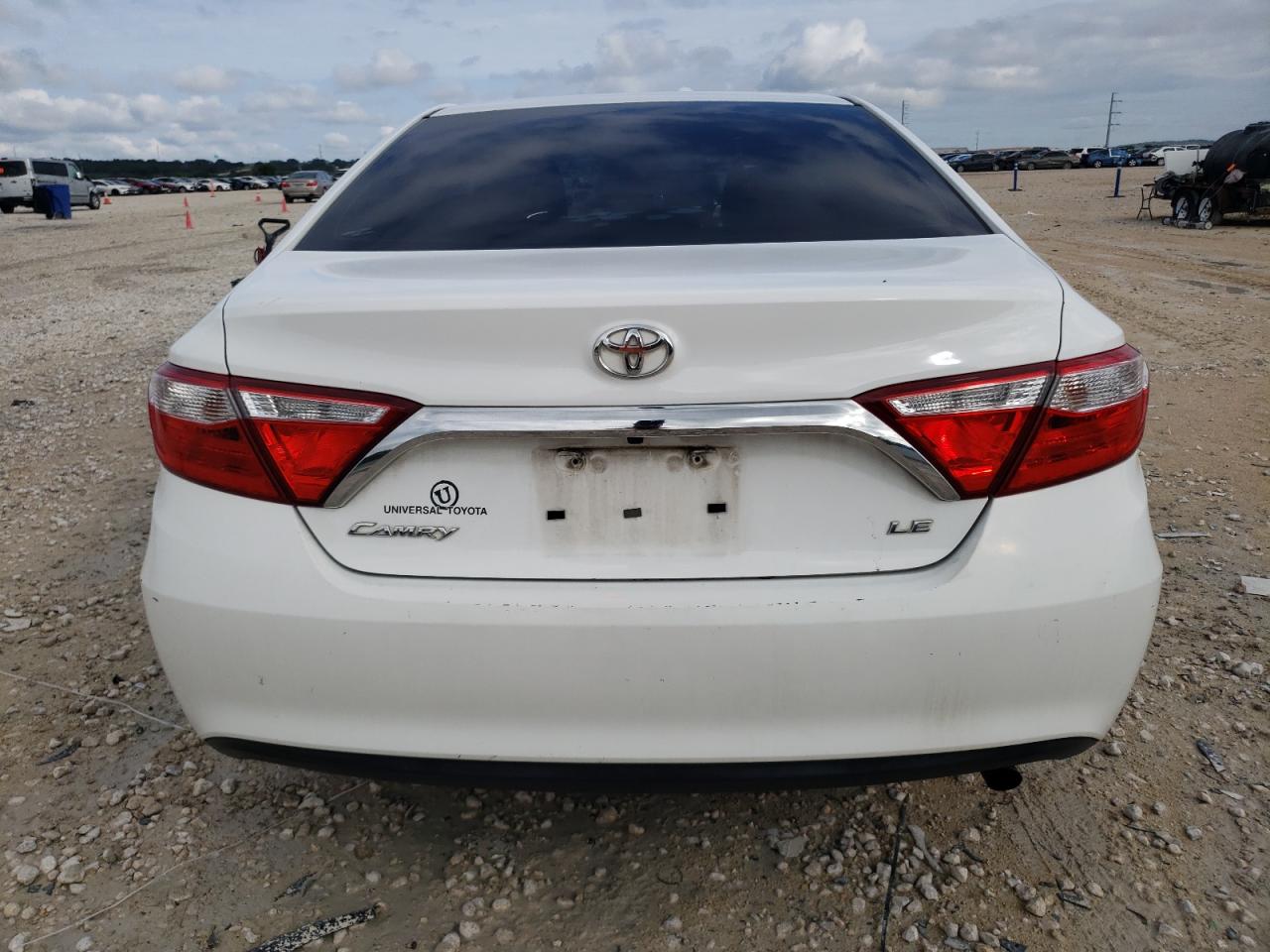 2015 Toyota Camry Le VIN: 4T1BF1FK5FU896315 Lot: 64655224