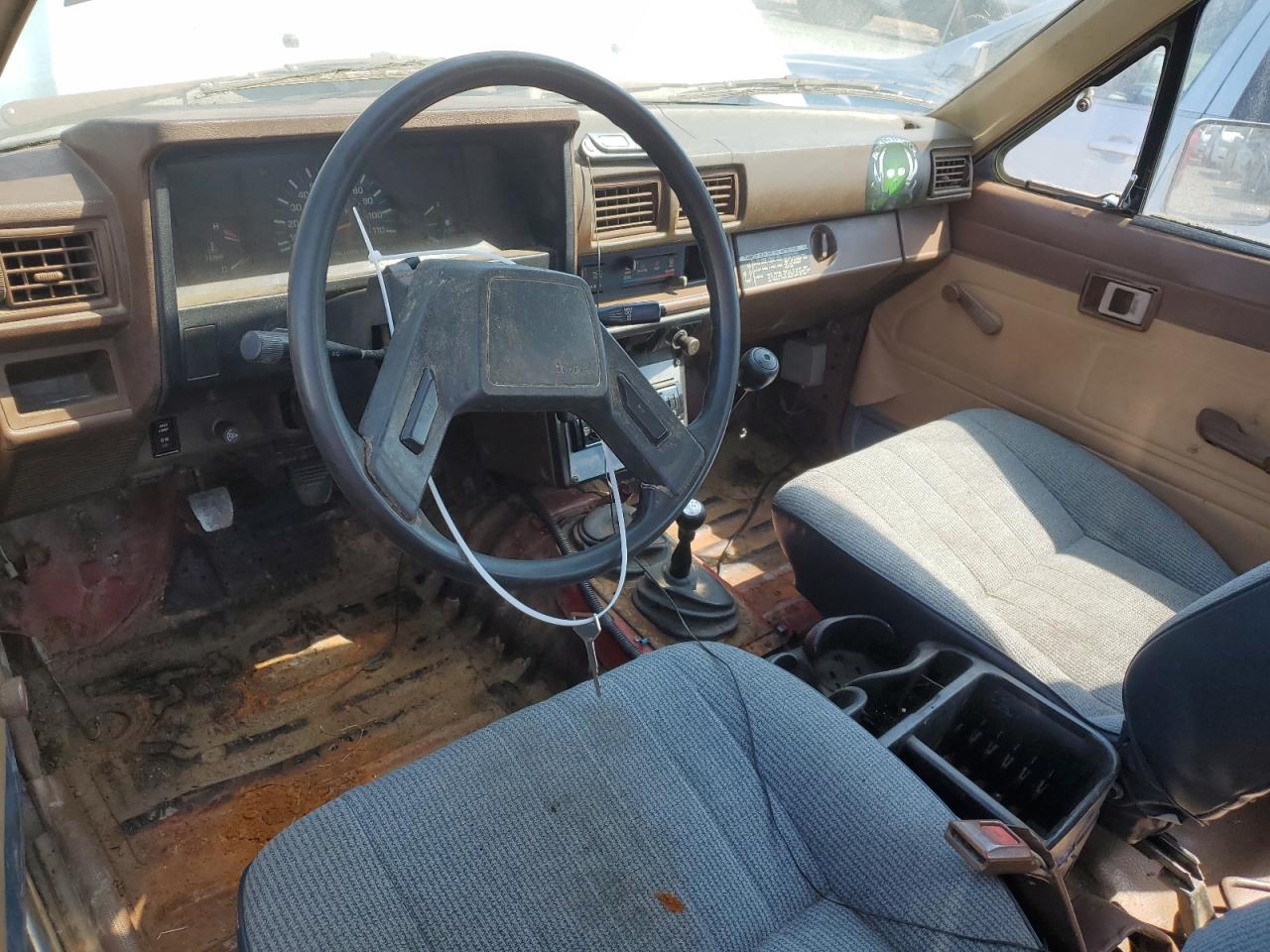 1985 Toyota Pickup Xtracab Rn66 Dlx VIN: JT4RN66D1F5055431 Lot: 64704994