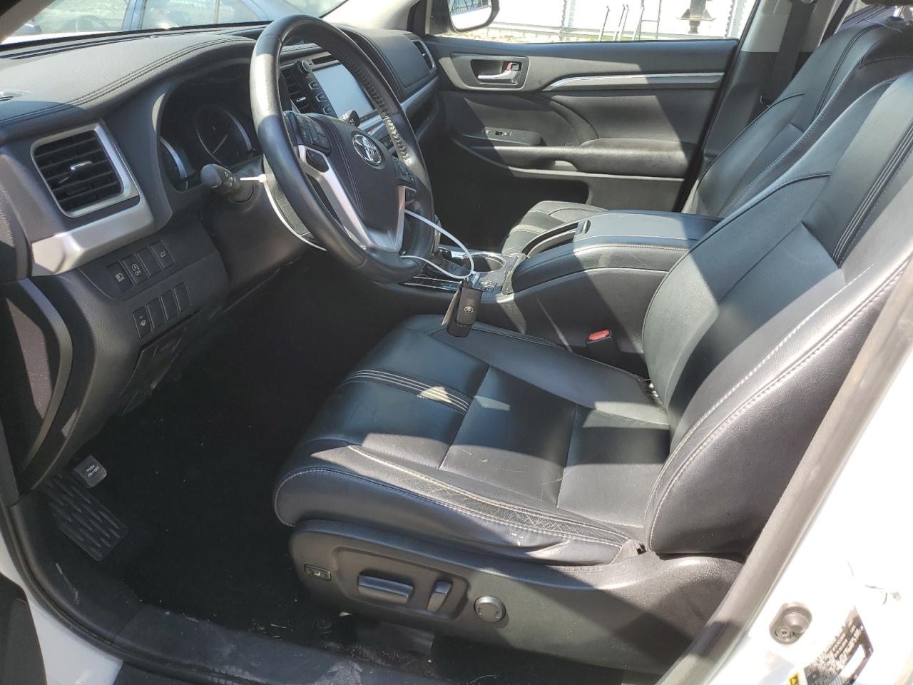 2017 Toyota Highlander Se VIN: 5TDJZRFH3HS430920 Lot: 62656184