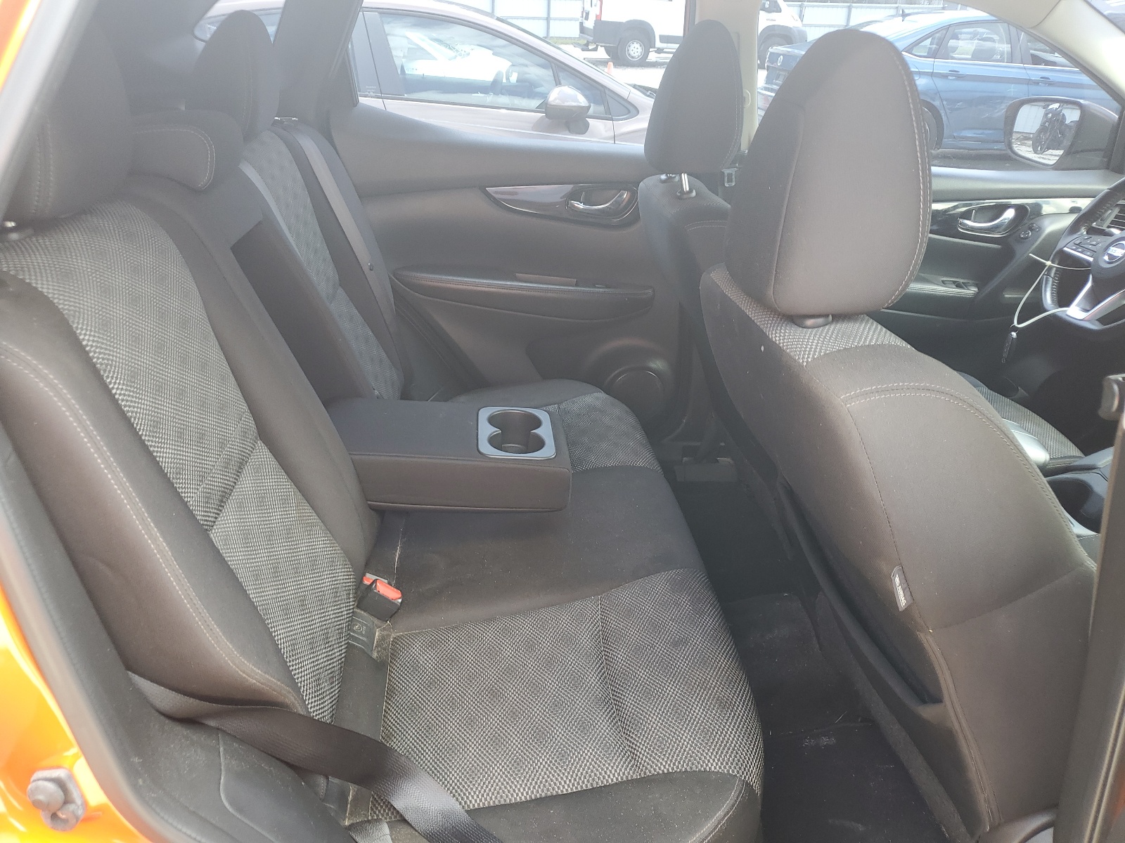 JN1BJ1CP2HW006396 2017 Nissan Rogue Sport S