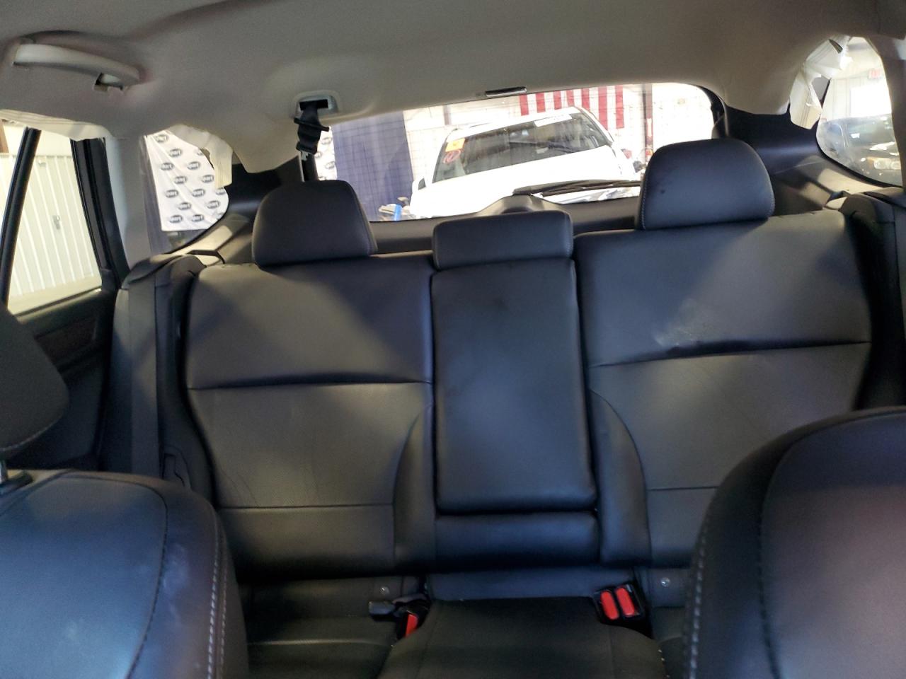 2017 Subaru Outback 3.6R Limited VIN: 4S4BSENCXH3388718 Lot: 64707654