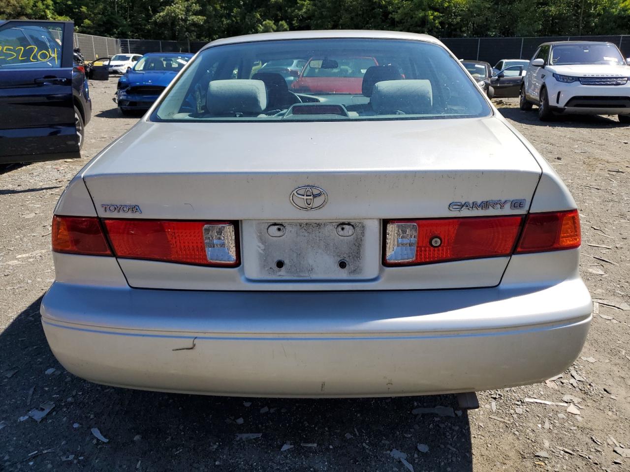 2000 Toyota Camry Ce VIN: 4T1BG22K8YU689445 Lot: 61542184