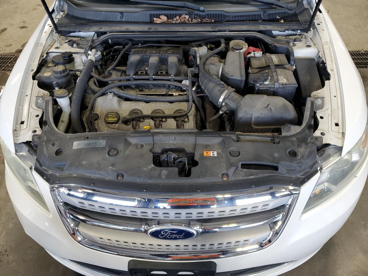 2011 Ford Taurus Limited VIN: 1FAHP2FW5BG102500 Lot: 63331654