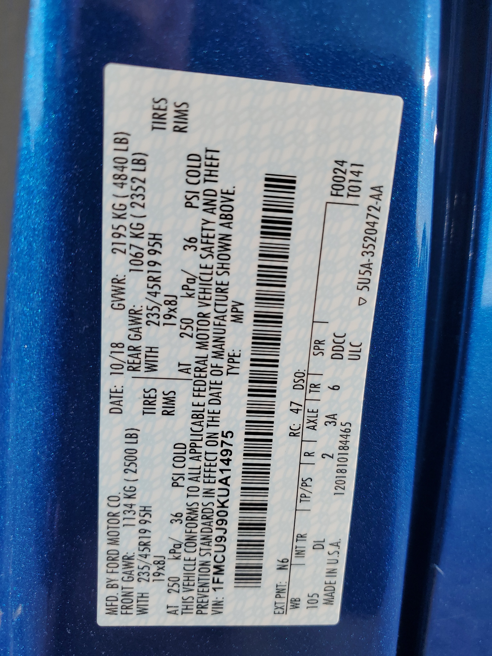 1FMCU9J90KUA14975 2019 Ford Escape Titanium