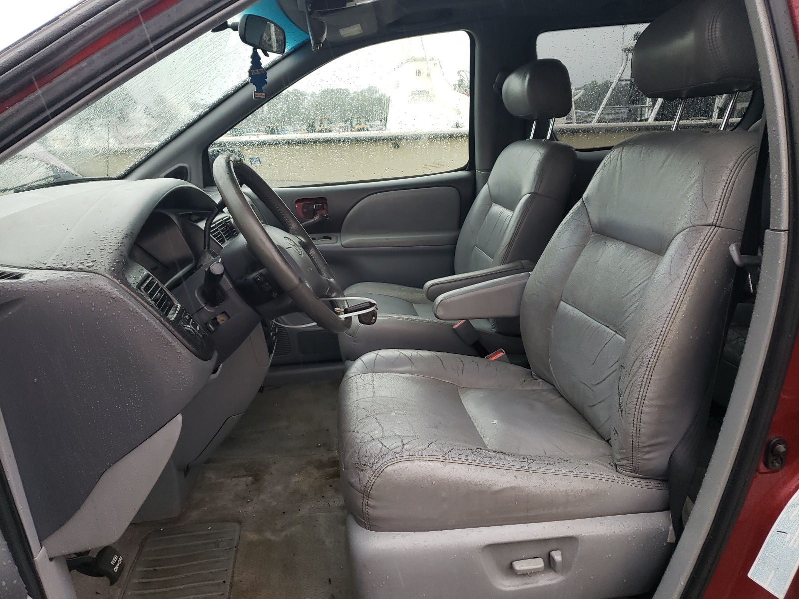 4T3ZF13C3YU245254 2000 Toyota Sienna Le