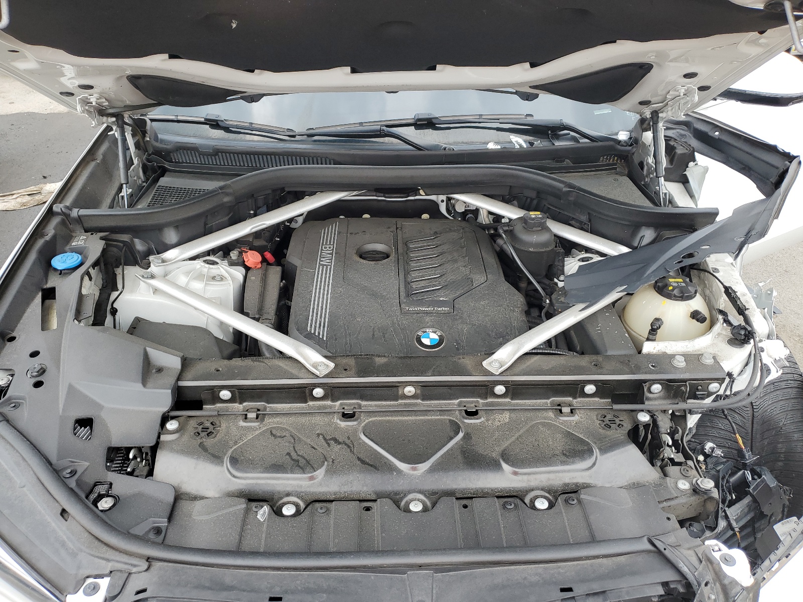 5UXCR6C52KLL36410 2019 BMW X5 xDrive40I