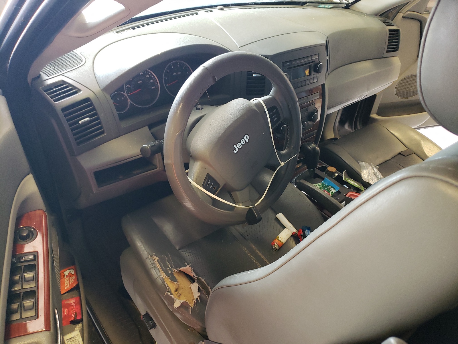 1J8HR58285C556809 2005 Jeep Grand Cherokee Limited