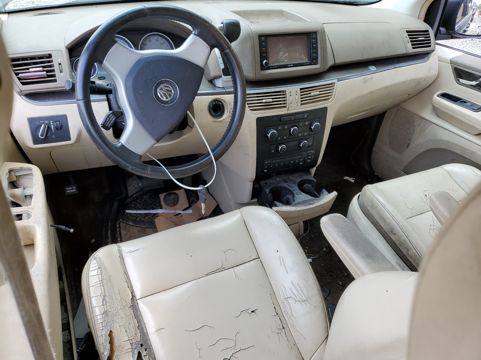 2V4RW3D14AR202329 2010 Volkswagen Routan Se