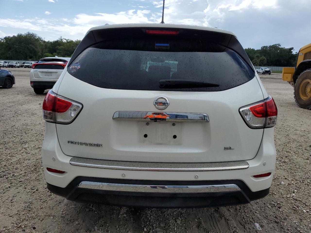 2015 Nissan Pathfinder S VIN: 5N1AR2MN9FC633496 Lot: 64059924