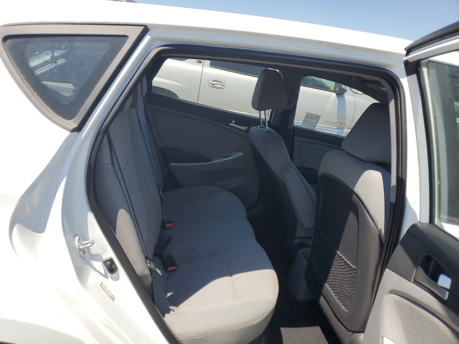 KMHCT5AE8EU195904 2014 Hyundai Accent Gls