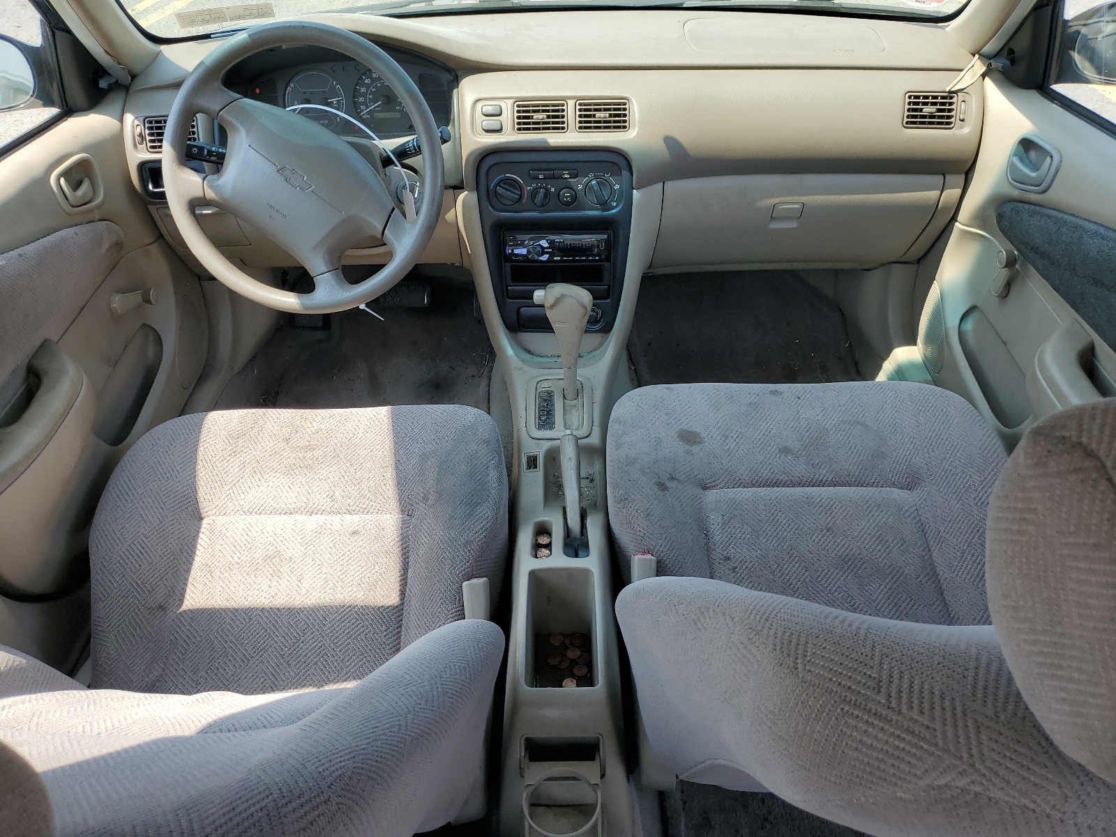 1Y1SK528X1Z402071 2001 Chevrolet Geo Prizm Base