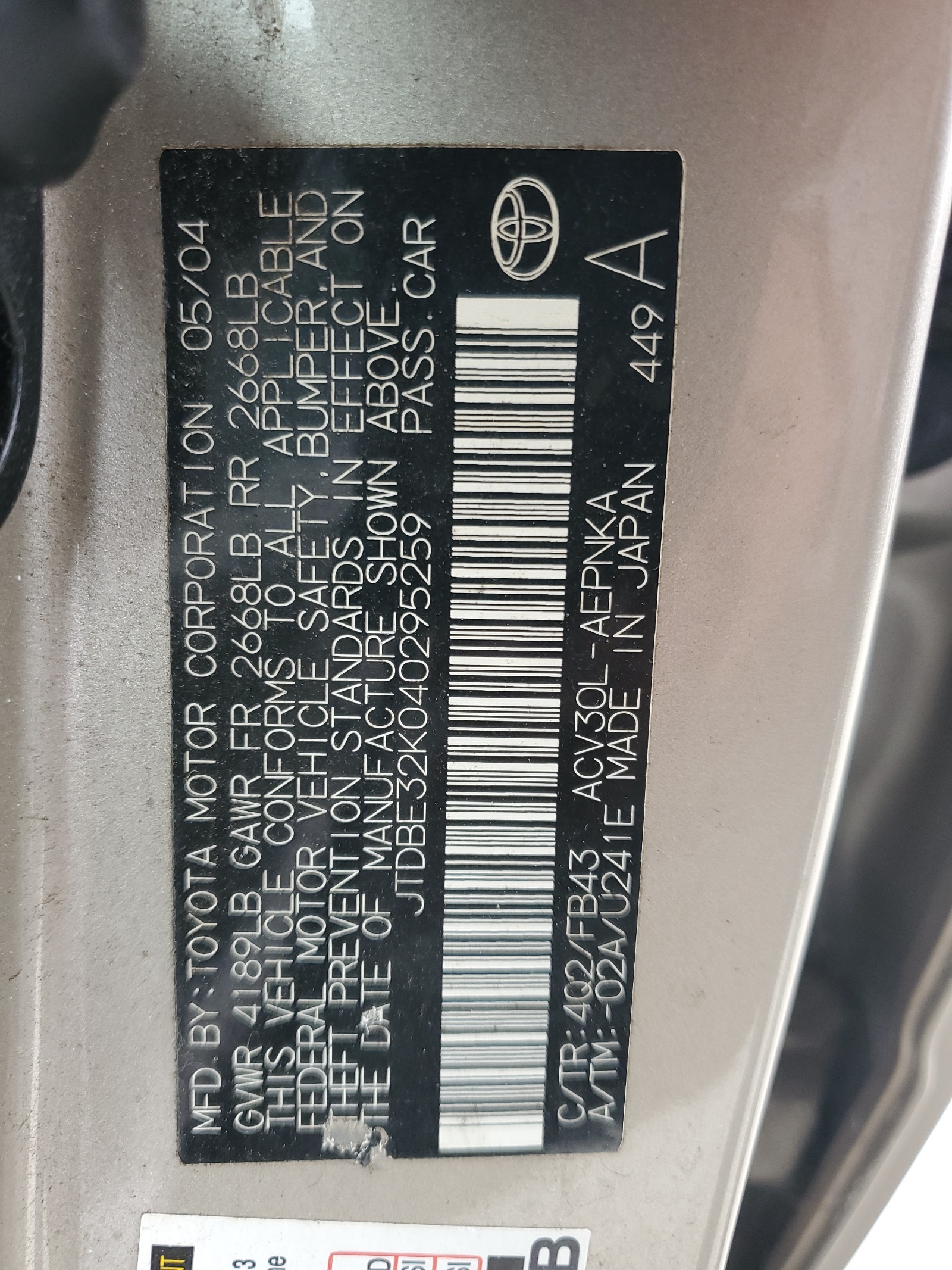 JTDBE32K040295259 2004 Toyota Camry Le