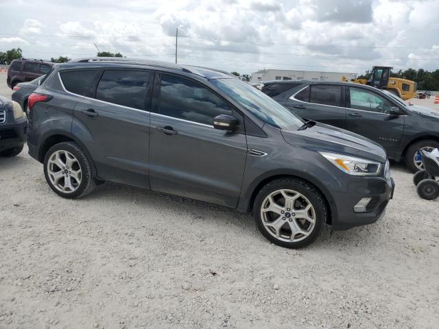  FORD ESCAPE 2019 Srebrny