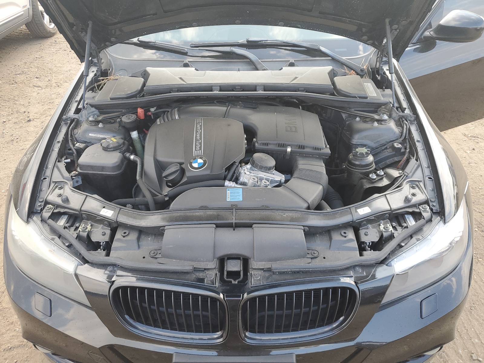 WBAPL5C56BA742326 2011 BMW 335 Xi