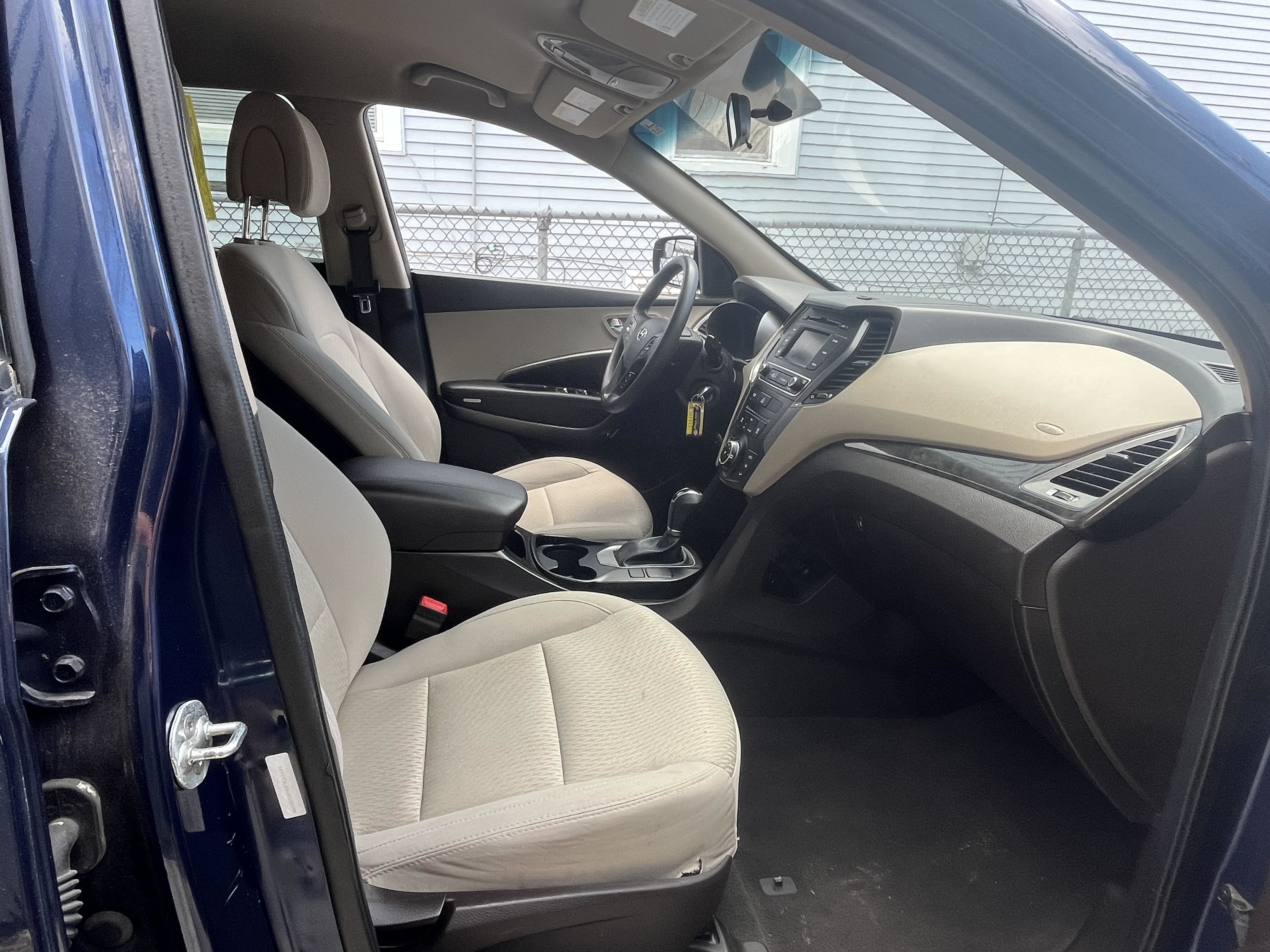 2018 Hyundai Santa Fe Sport vin: 5XYZT3LB8JG535599