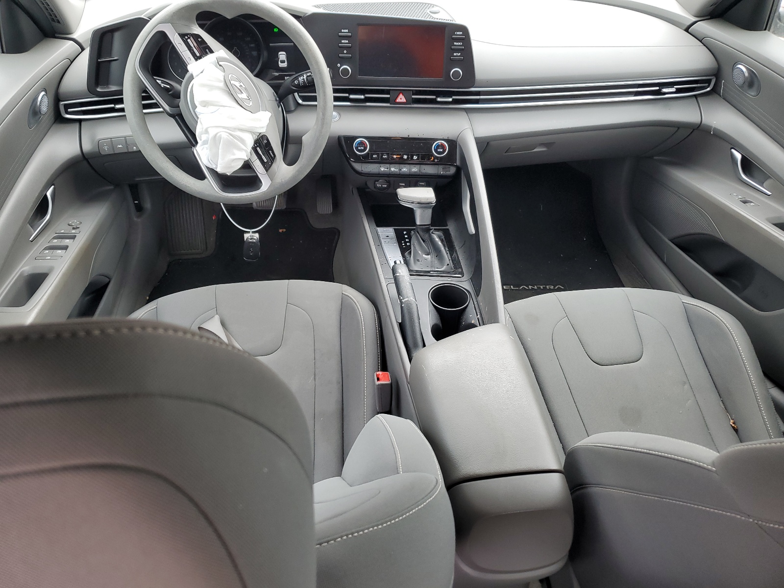 KMHLM4AG1NU263176 2022 Hyundai Elantra Sel