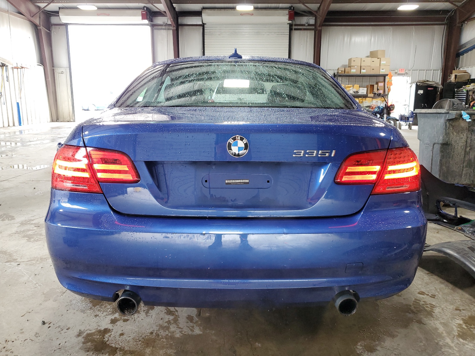 WBAKF9C52BE619091 2011 BMW 335 Xi