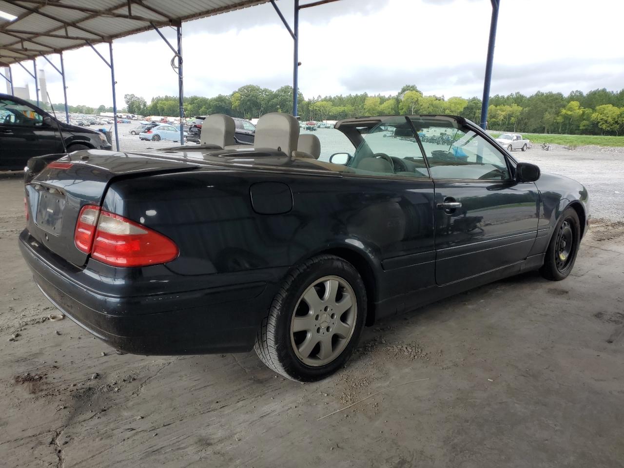 2002 Mercedes-Benz Clk 320 VIN: WDBLK65G92T117169 Lot: 64066954